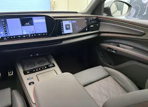 AUDI Q7 SUV TDI quattro 220 kW