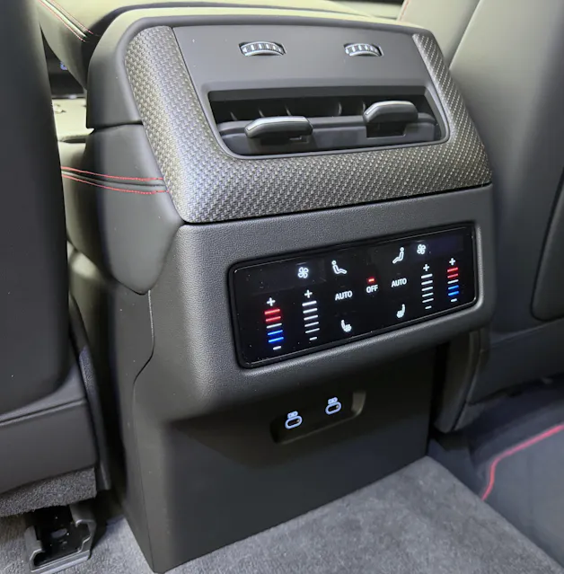 AUDI Q7 SUV TDI quattro 220 kW