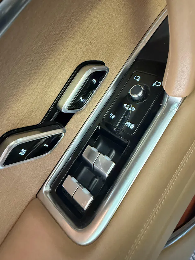 Land Rover Range Rover P510e Si6 PHEV *SV* | CH | British Racing | SV Serenity Caraway | Wenge Mosaik | AHK | NP: 245K |