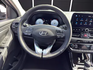 HYUNDAI i30 1.6 T-GDi Amplia DCT