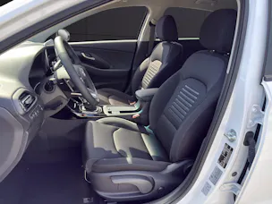 HYUNDAI i30 1.6 T-GDi Amplia DCT