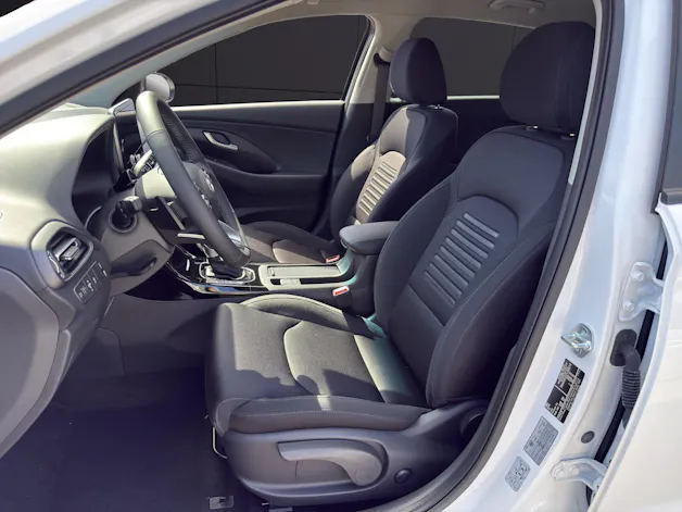 HYUNDAI i30 1.6 T-GDi Amplia DCT