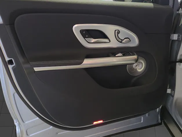 MERCEDES-BENZ GLB 220 4Matic 8G-Tronic