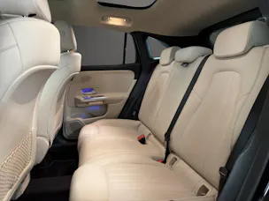 MERCEDES-BENZ GLA 250 Progressive 8G-DCT