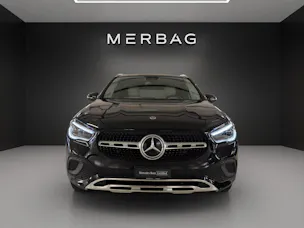MERCEDES-BENZ GLA 250 Progressive 8G-DCT