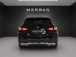 MERCEDES-BENZ GLA 250 Progressive 8G-DCT
