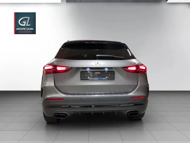 MERCEDES-BENZ GLA 250 4Matic 8G-DCT Swiss Star