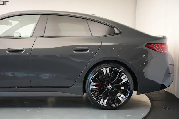 BMW M440i xDrive 48V Gran Coupé M Sport Pro Steptronic *Facelift* *Glasapplikation* *Carbon*