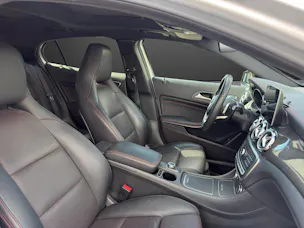 MERCEDES-BENZ GLA 250 AMG Line 4Matic 7G-DCT
