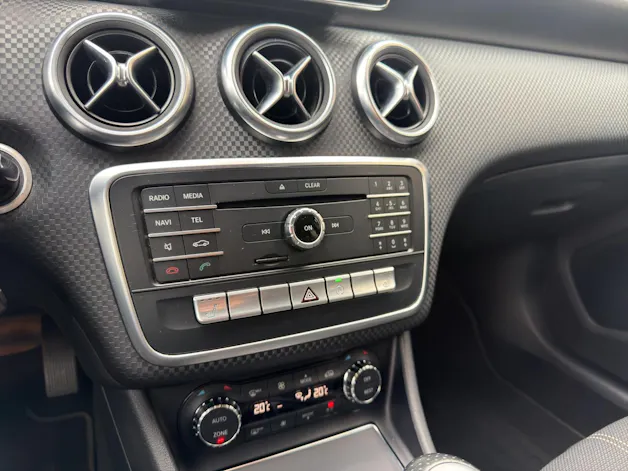 MERCEDES-BENZ A 200 Night Star