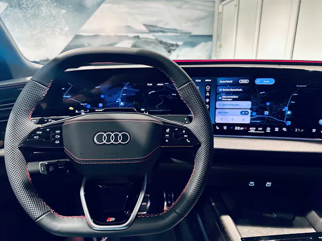 AUDI Q7 SUV TDI quattro 220 kW