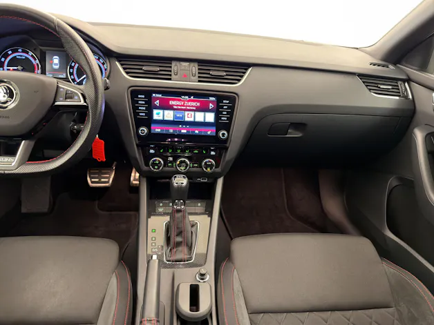 SKODA Octavia 2.0 TSI 245 RS DSG
