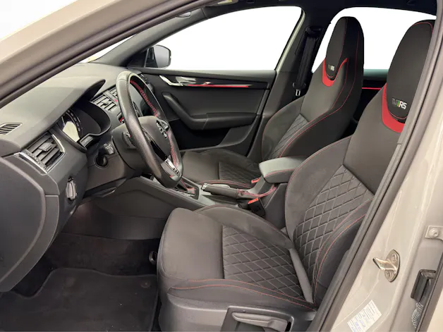 SKODA Octavia 2.0 TSI 245 RS DSG