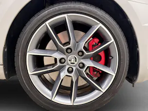 SKODA Octavia 2.0 TSI 245 RS DSG
