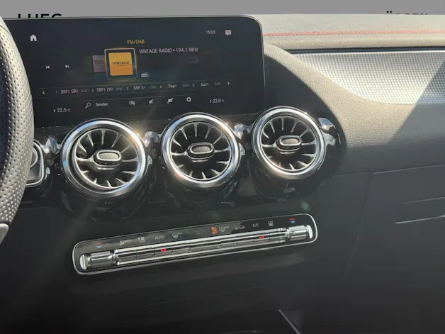 MERCEDES-BENZ EQA 350 AMG Line 4Matic