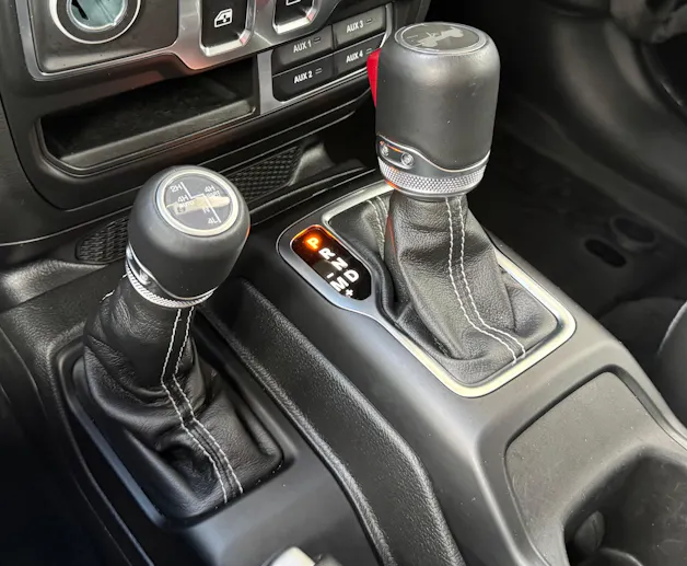 JEEP Wrangler 2.0 Sahara Automatic