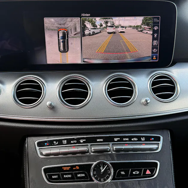 MERCEDES-BENZ E 200 Avantgarde 4 Matic 9G-Tronic *LEDER-SITZE - MFK 10.2025*