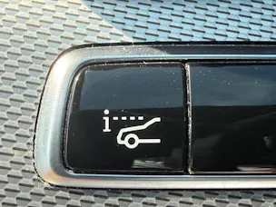 MERCEDES-BENZ E 200 Avantgarde 4 Matic 9G-Tronic *LEDER-SITZE - MFK 10.2025*
