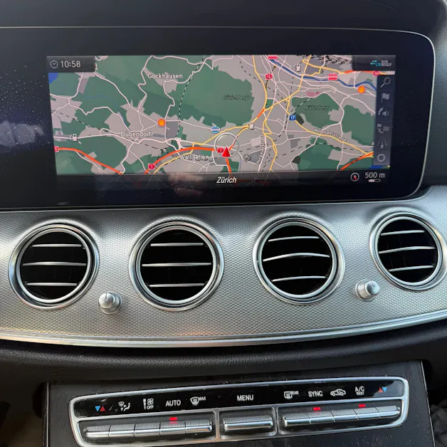 MERCEDES-BENZ E 200 Avantgarde 4 Matic 9G-Tronic *LEDER-SITZE - MFK 10.2025*