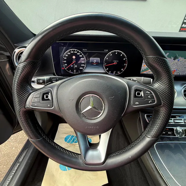 MERCEDES-BENZ E 200 Avantgarde 4 Matic 9G-Tronic *LEDER-SITZE - MFK 10.2025*