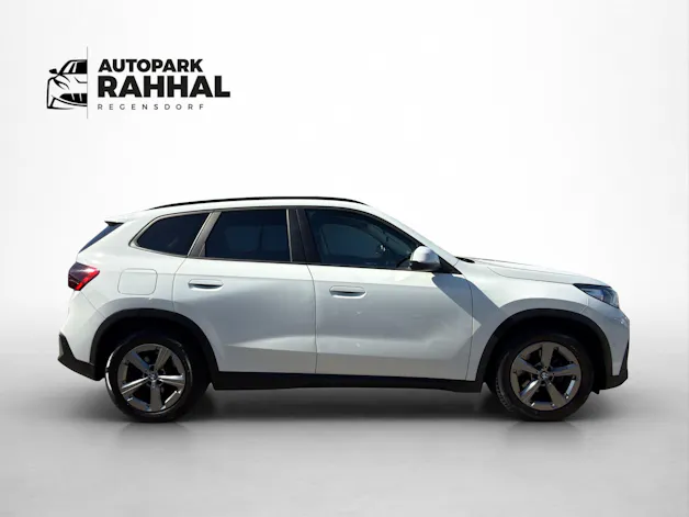 BMW X1 20d xDrive * GARANTIE INKLUSIVE * ANHÄNGERKUPPLUNG * PACK INNOVATION * 360° KAMERA *