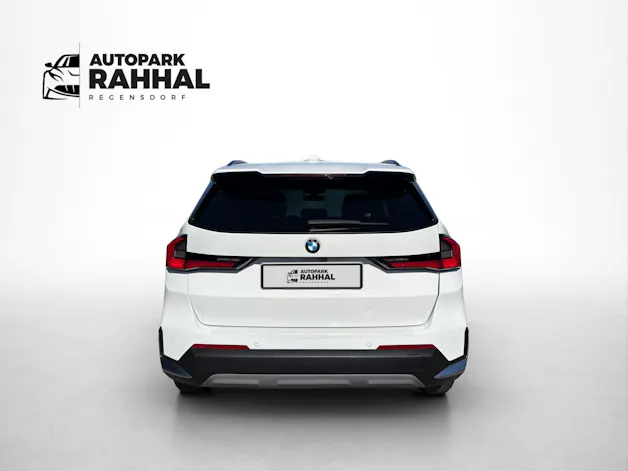 BMW X1 20d xDrive * GARANTIE INKLUSIVE * ANHÄNGERKUPPLUNG * PACK INNOVATION * 360° KAMERA *
