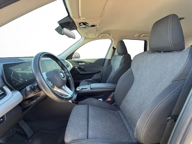 BMW X1 20d xDrive * GARANTIE INKLUSIVE * ANHÄNGERKUPPLUNG * PACK INNOVATION * 360° KAMERA *