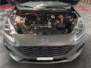 FORD Kuga 2.5 FHEV ST-Line X 4WD
