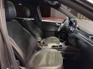 FORD Kuga 2.5 FHEV ST-Line X 4WD