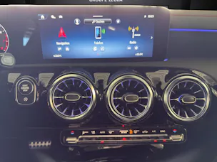 MERCEDES-BENZ CLA Shooting Brake 250 4Matic 8G-DCT