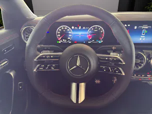 MERCEDES-BENZ CLA Shooting Brake 250 4Matic 8G-DCT