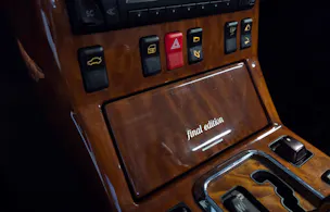 MERCEDES-BENZ SL 500 Final Edition