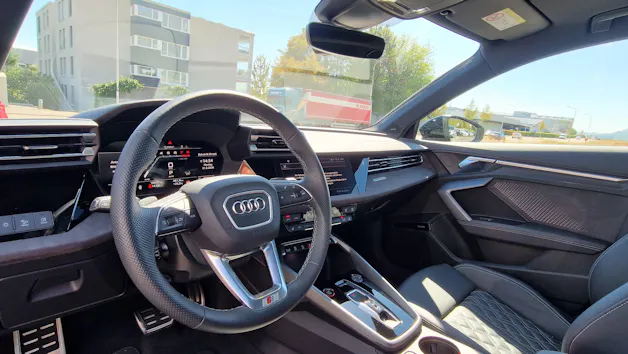 AUDI S3 Limousine TFSI quattro S-tronic