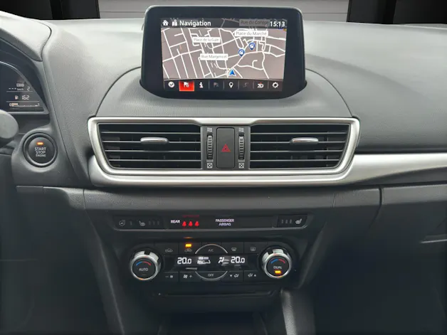 MAZDA 3 G 120 Revolution