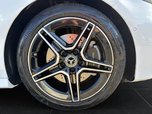 MERCEDES-BENZ A 220 4Matic 8G-DCT