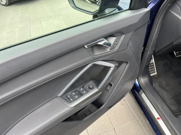 AUDI Q3 Sportback 40 TFSI S line quattro S-tronic