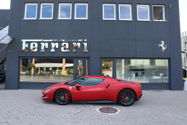 FERRARI 296 GTB
