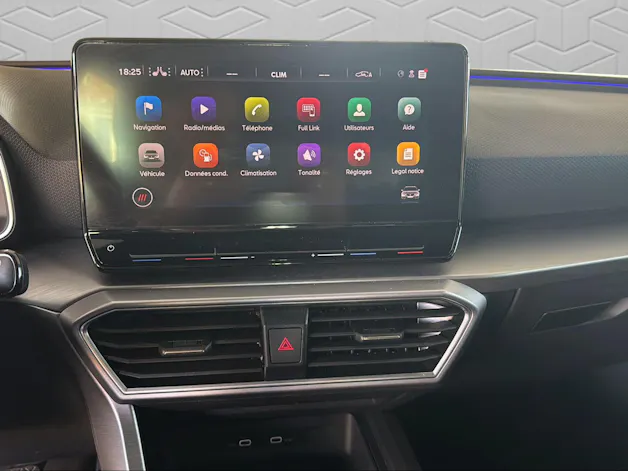 SEAT Leon ST 1.5 eTSI mHEV DSG FR