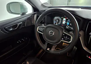 VOLVO XC60 2.0 T8 TE R-Design eAWD