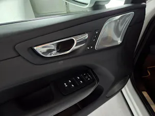 VOLVO XC60 2.0 T8 TE R-Design eAWD