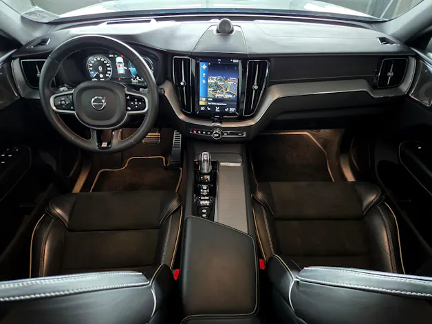 VOLVO XC60 2.0 T8 TE R-Design eAWD