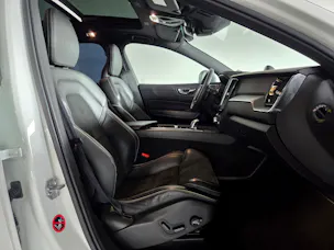 VOLVO XC60 2.0 T8 TE R-Design eAWD