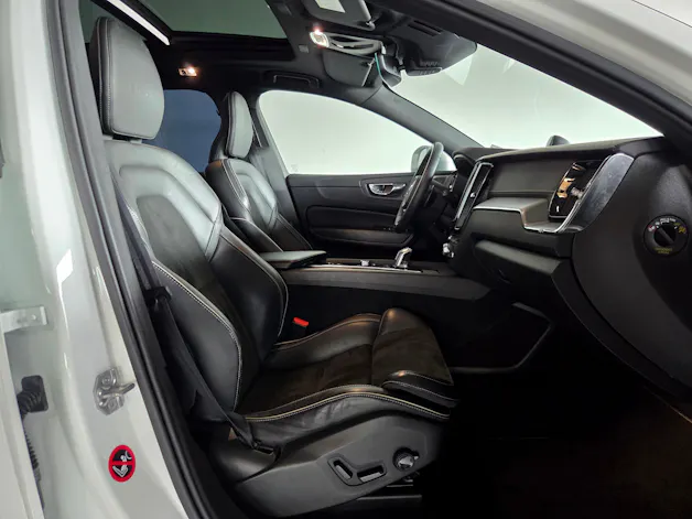VOLVO XC60 2.0 T8 TE R-Design eAWD