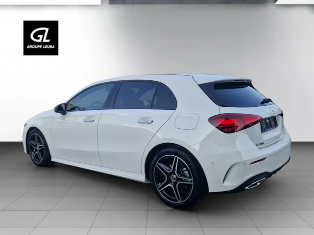 MERCEDES-BENZ A 200 Night Star 7G-DCT