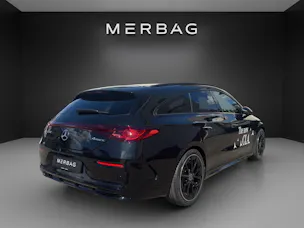 MERCEDES-BENZ CLA Shooting Brake 220 4Matic 8G-DCT