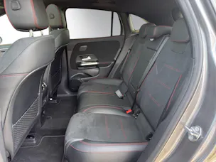 MERCEDES-BENZ EQA 300 AMG Line 4Matic