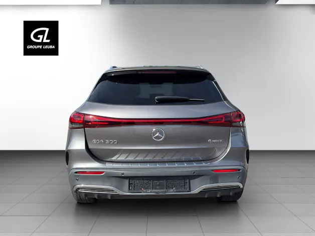MERCEDES-BENZ EQA 300 AMG Line 4Matic