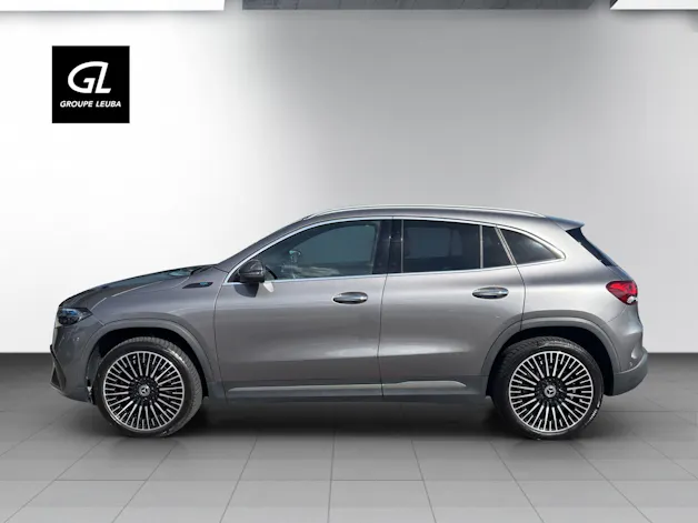 MERCEDES-BENZ EQA 300 AMG Line 4Matic