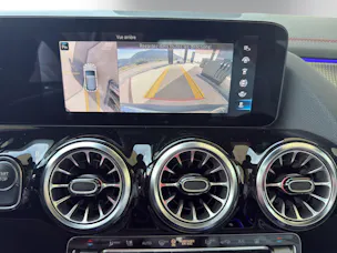 MERCEDES-BENZ EQA 300 AMG Line 4Matic