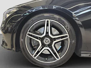 MERCEDES-BENZ CLA 250 AMG Line 4MATIC Shooting Brake